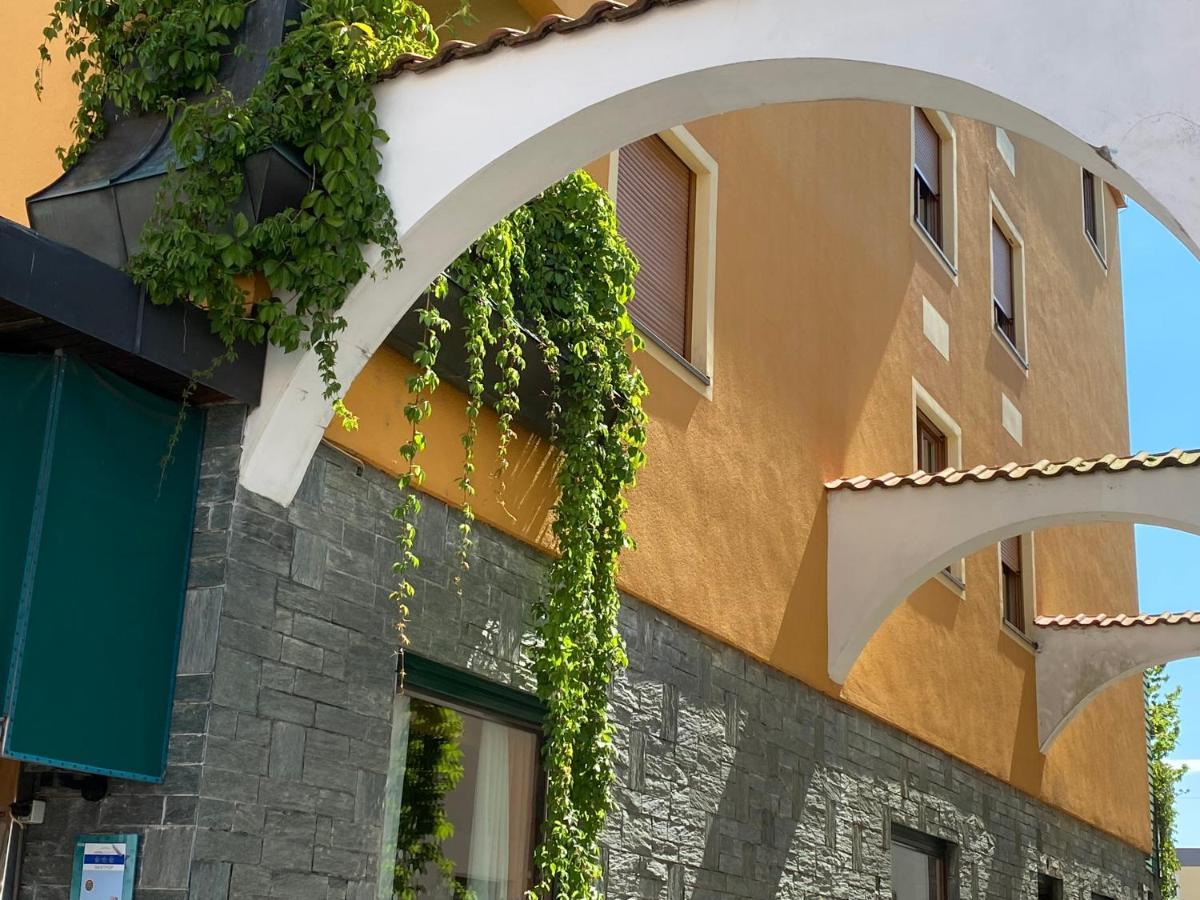 Hotel Zillners Einkehr *** Altheim エクステリア 写真