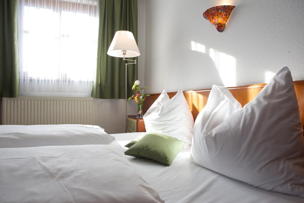 Hotel Zillners Einkehr *** Altheim 部屋 写真