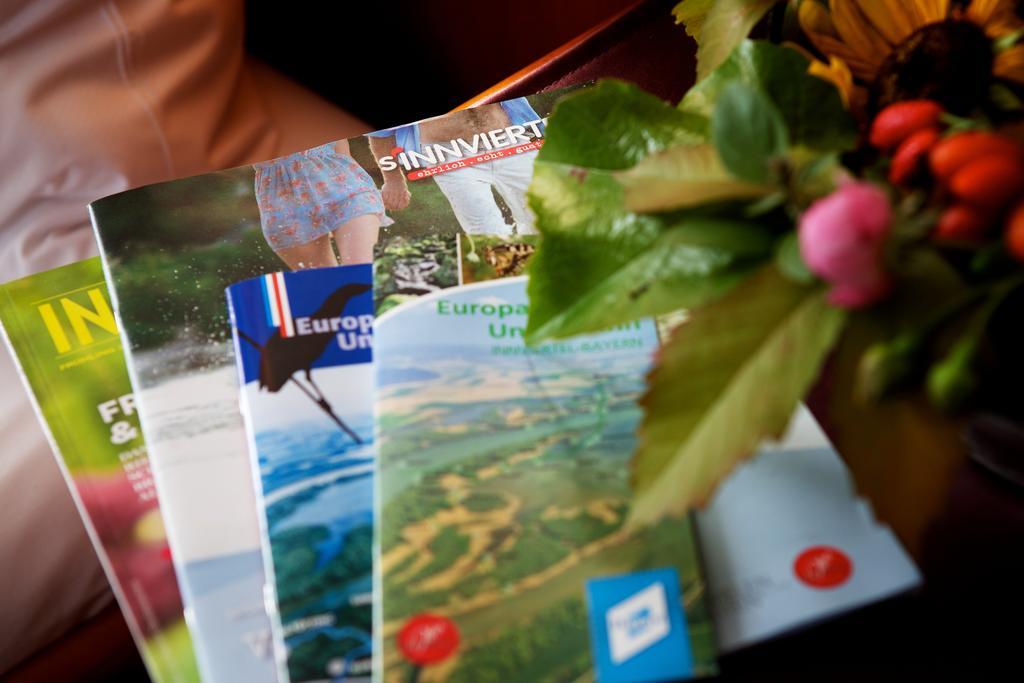 Hotel Zillners Einkehr *** Altheim エクステリア 写真